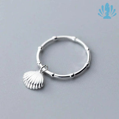 Clam shell ring