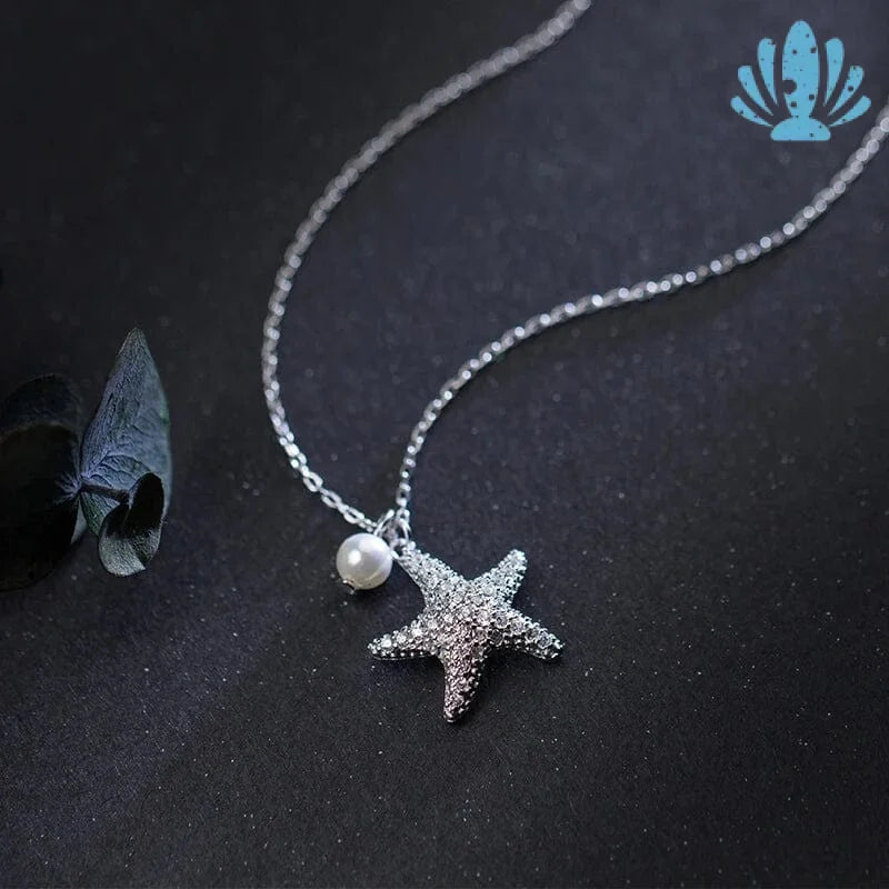 Diamond starfish necklace