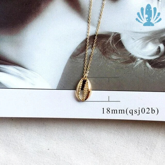 Women's shell necklace